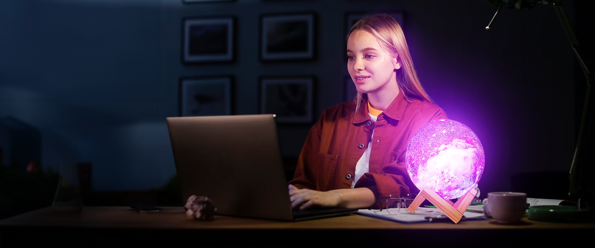 slider image slider_item_YAFw8e